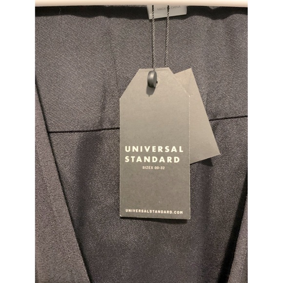 Universal Standard Rivers Wrap Dress - Picture 3 of 3